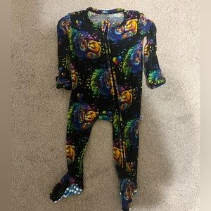 Bums and Roses footie